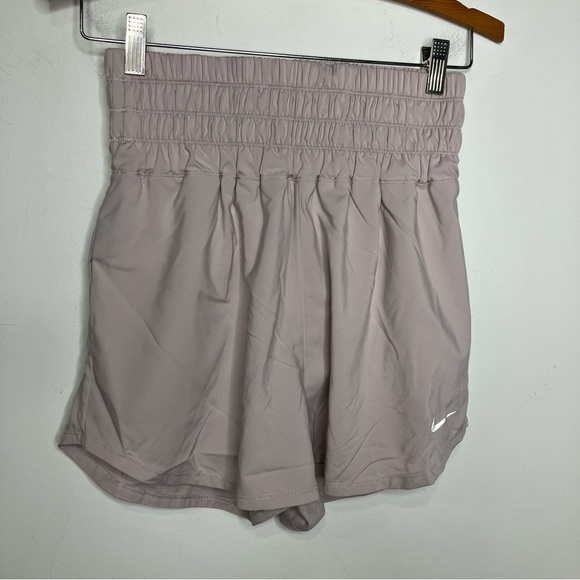 Nike ultra high waist brief lined shorts dri-fit women’s size large athletic tan - Picture 1 of 10